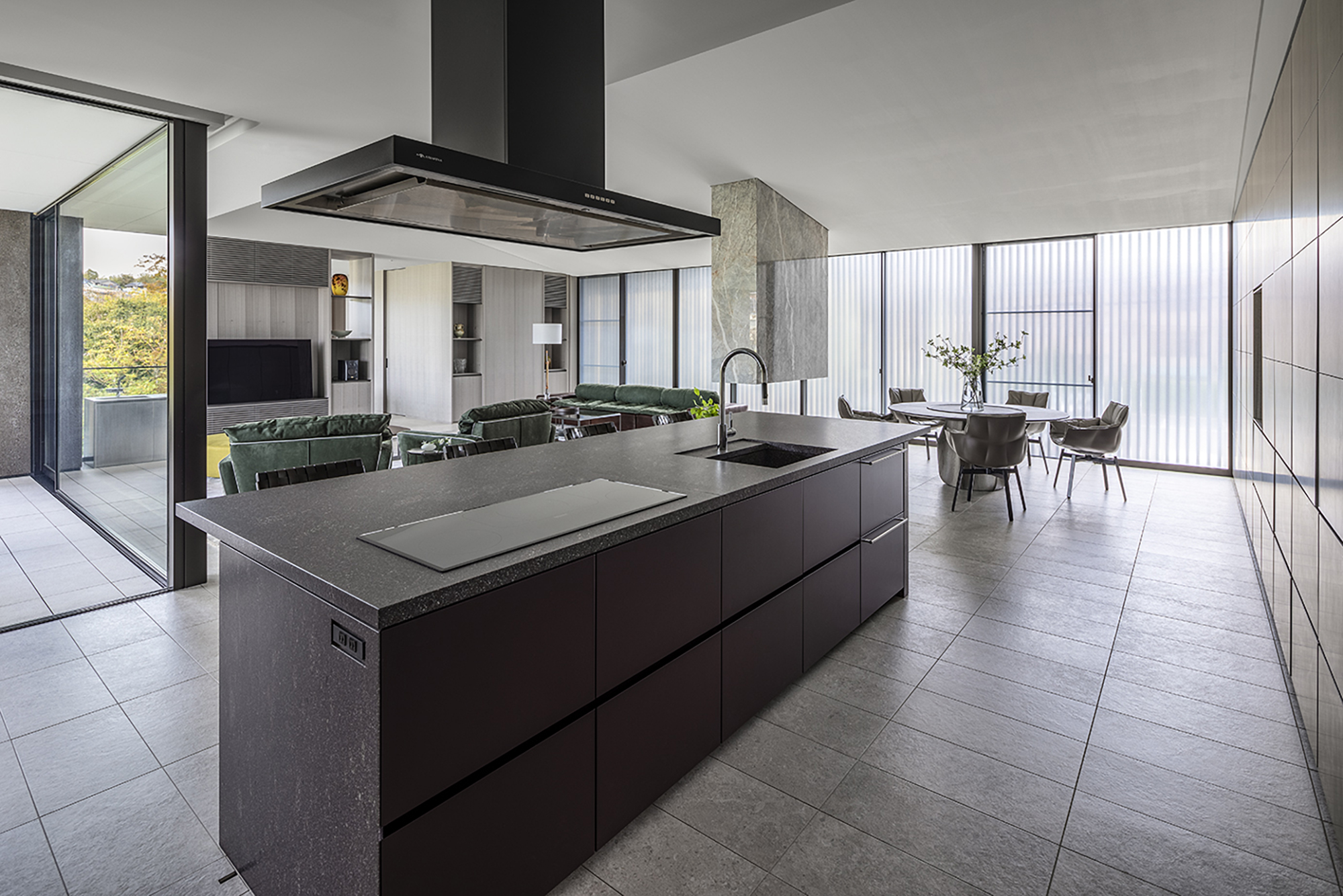 ミノッティクチーネ バイアッソグループのキッチンatelier, terra施工事例